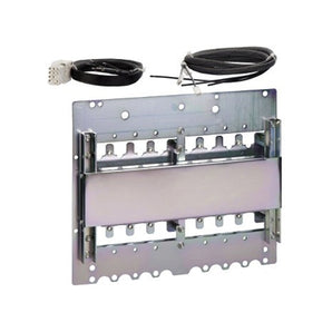 Mechanical interlocking by base plate for Compact NSX100/160/250