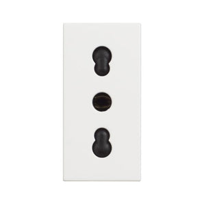 Italian standard socket 2P+E 16A 250 Vac (item sold in box packaging)