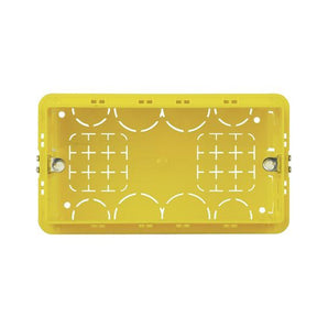 Flush-mounting box in resin 4 modules