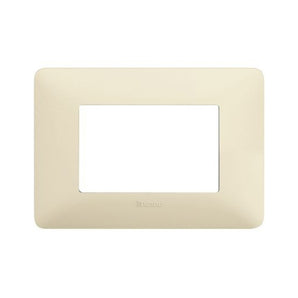 Cover plate 3 modules BT-AM4803BAV