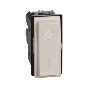 2P 16 AX, 250 Vac, lightable switch (KM4002)